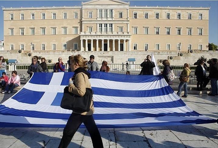 Creditors present Greece with bailout plan
