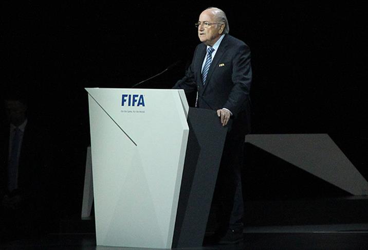 Blatter'i istifaya götüren süreç