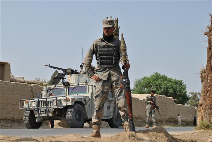 '100 Taliban die' in 24 hours of Afghan clashes