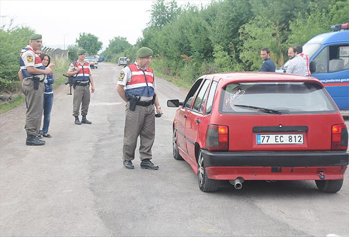 Yalova'da askeri eğitim uçağı zorunlu iniş yaptı