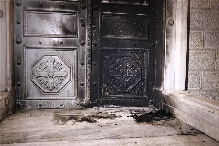 Man attacks Orthodox church in Istanbul