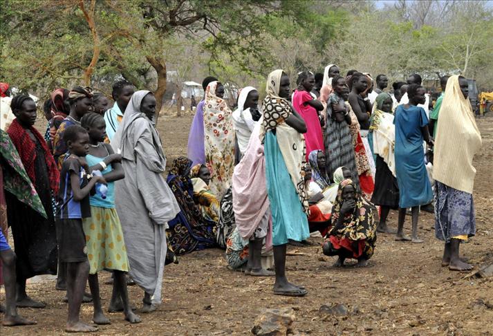 S. Sudanese refugees flee fighting, head to Kenya refugee camp