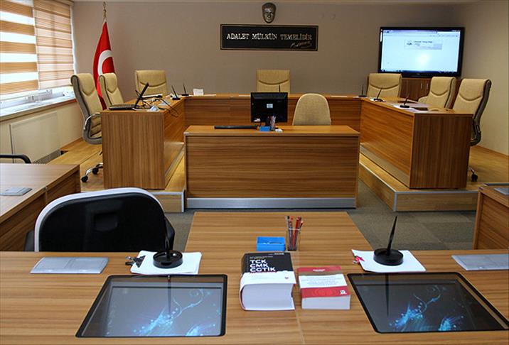 "Kırmızılı kadın" davasında karar