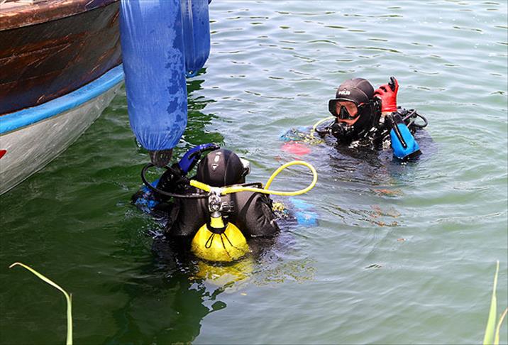 Dalgıçlar Dalyan Kanalı'nda delil aradı