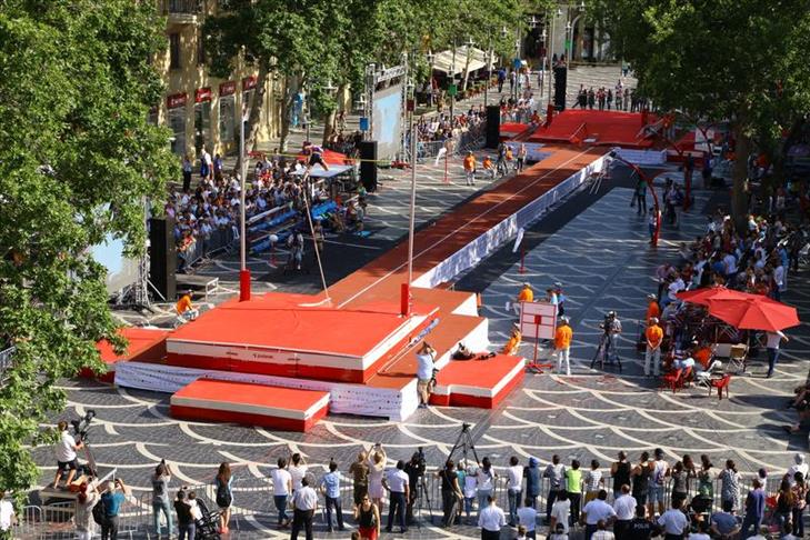 В Баку состоялось уникальное легкоатлетическое представление