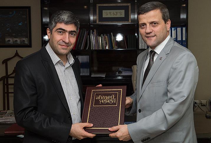 Ahmet Yesevi Üniversitesi Rektöründen AA'ya ziyaret