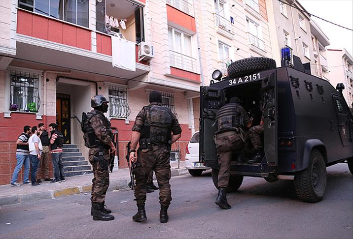 İstanbul'da şafak operasyonu