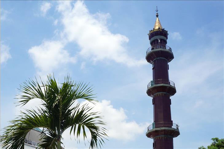 Indonesia to tackle touchy subject of quieter mosques