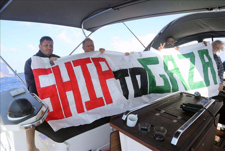 Israel accused of 'state piracy' over ship boarding