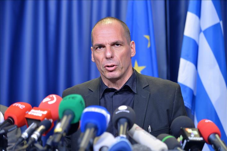 Greece: Varoufakis threatens lawsuit against Commission