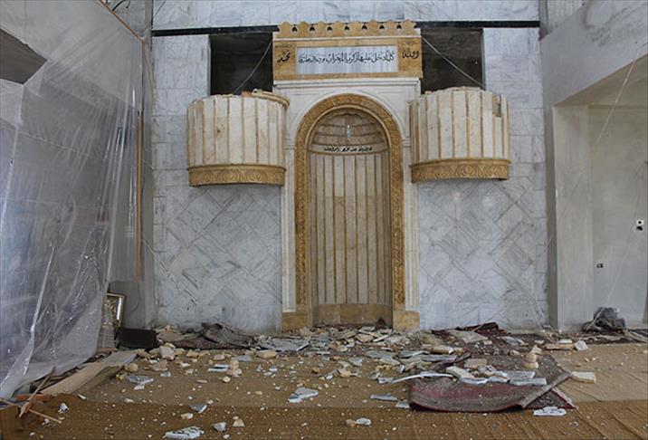 Suriye'de iftar vaktinde camide intihar saldırısı
