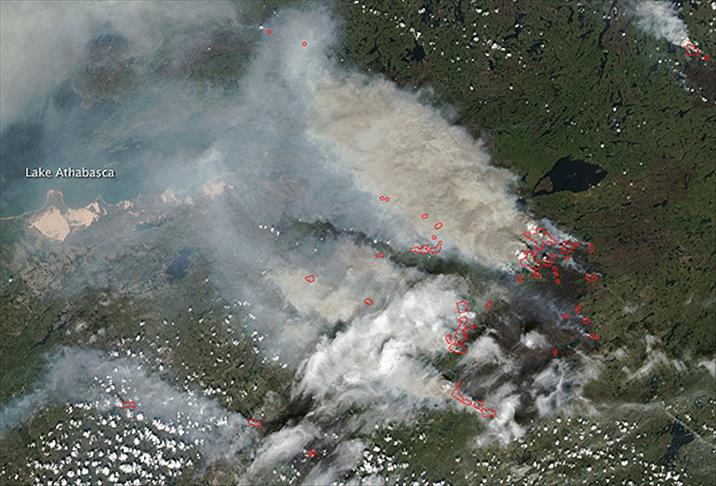 Kanada'da orman yangınları 3 eyalete yayıldı