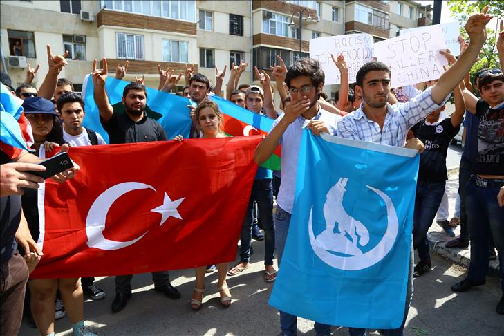 Turquie: Manifestations de solidarité avec les Musulmans ouïgours