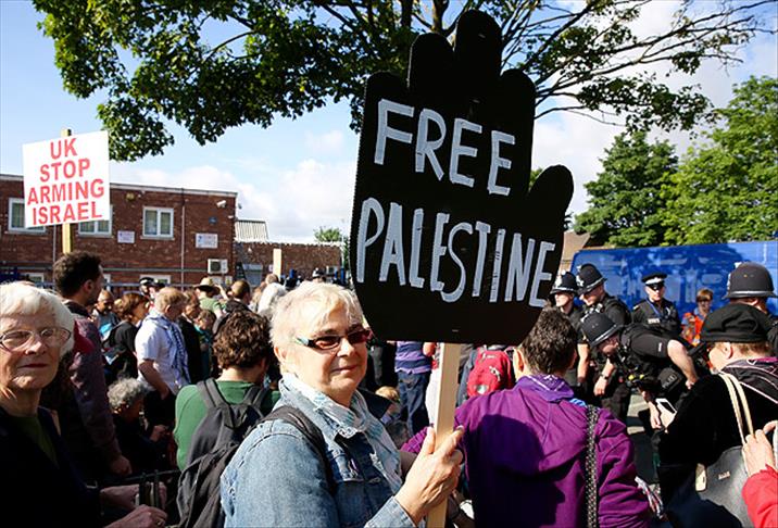 İngiltere'de 'İsrail ile silah ticareti' protesto edildi