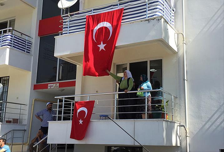 Şehit polis memurunun evinde hüzün