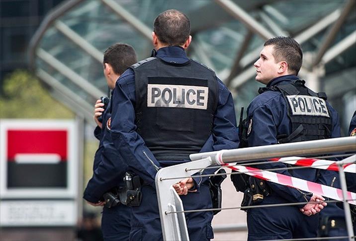 Fransa'da askeri mühimmat deposu soyuldu