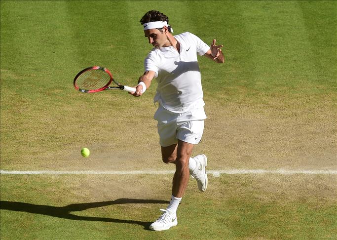 Tennis: Federer to take on Djokovic in Wimbledon final