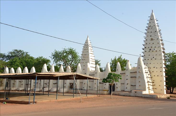 Burkina Faso: La mosquée de Dioulassoba....135 ans et encore plus de spiritualité