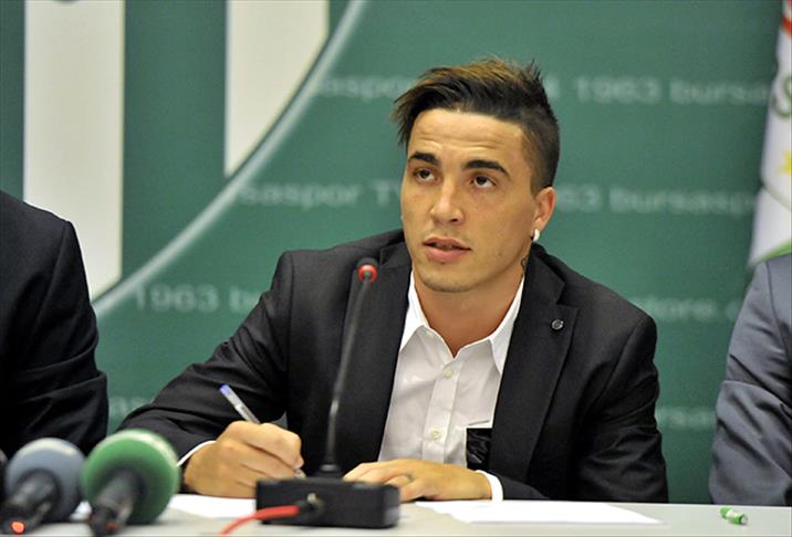 Bursaspor Josue ile sözleşme imzaladı