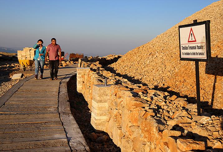 Nemrut Dağı tümülüsü duvarla korunacak
