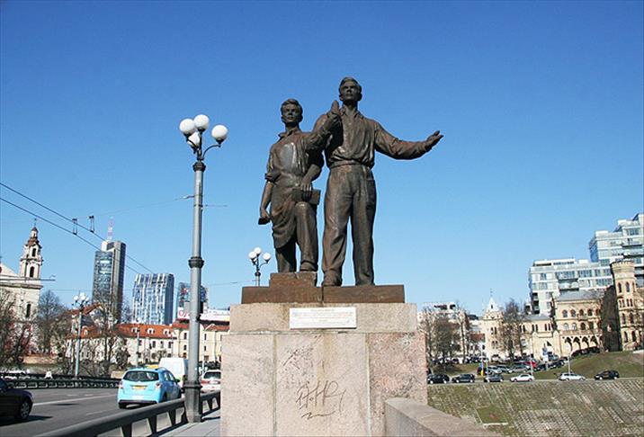 Litvanya'dan heykel kararı