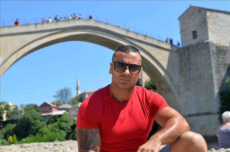 Lorens Listo pred 449. skokove sa Starog Mosta