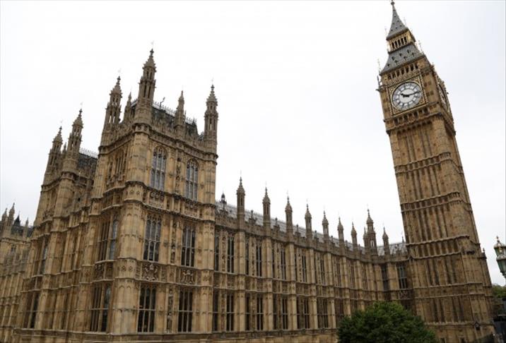 UK eases ban on travel to Iran