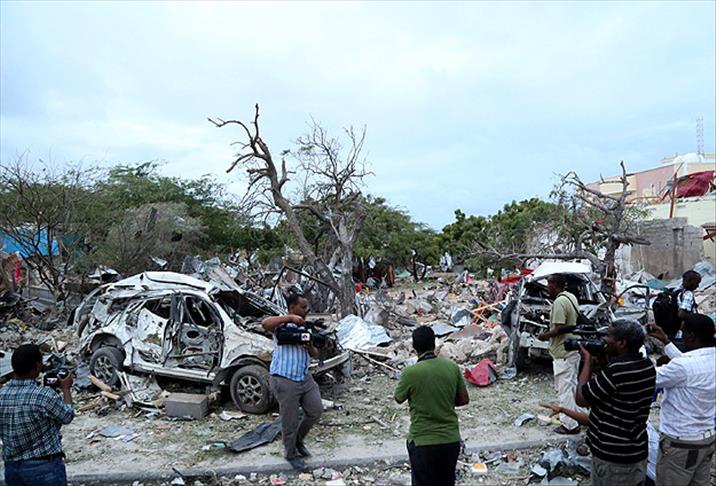 Somali'de otele bombalı saldırı: 10 ölü