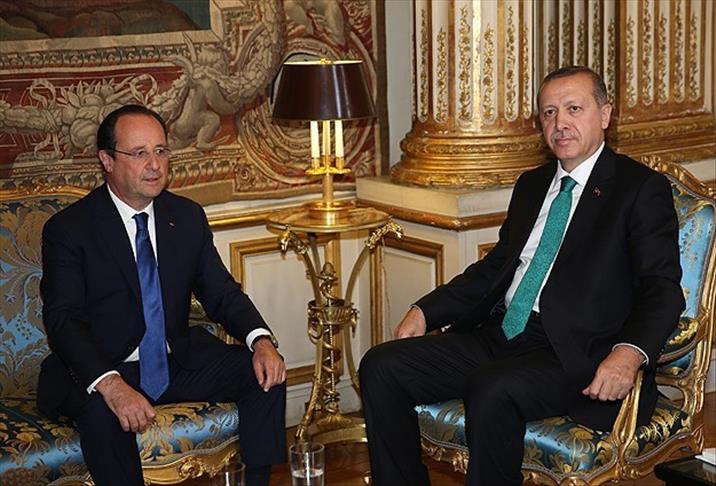 Hollande'dan Erdoğan'a teşekkür