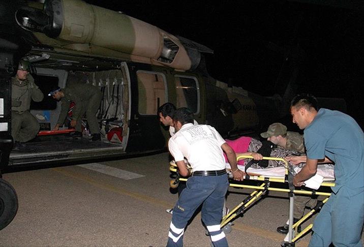 Turkey: Military helicopter rescues woman in labor