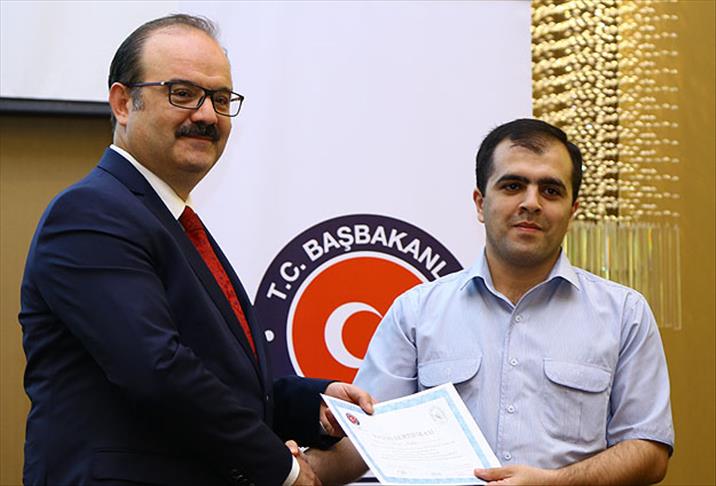 TİKA'nın kurslarından mezun olan Azerilere sertifika
