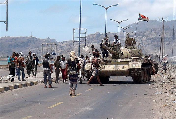 Yemen'de hükümet yanlısı birliklere silah yardımı