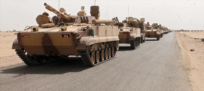 Aden'e tanklarla denizden çıkarma yapıldı