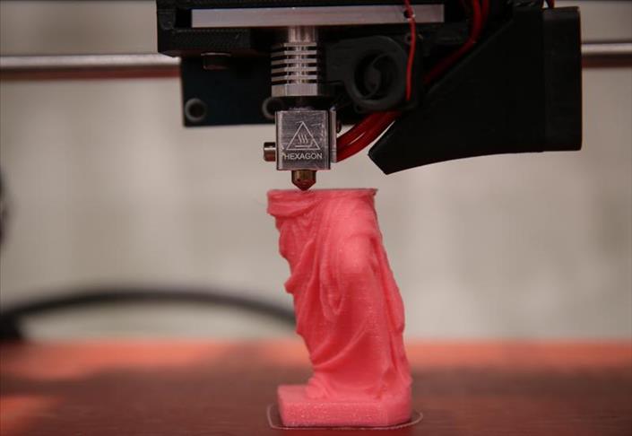 US approves drug manufactured with 3D printer