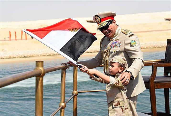 Egypt's Sisi launches Suez Canal expansion project