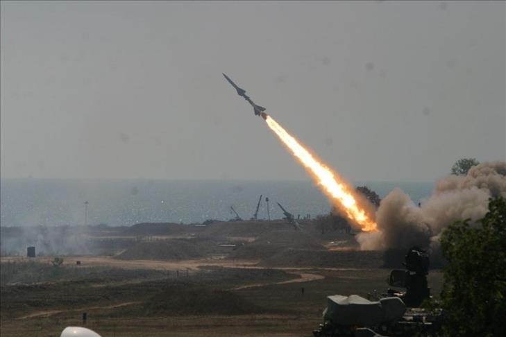 Une roquette Hawn tirée de Gaza sur le sud d’Israël