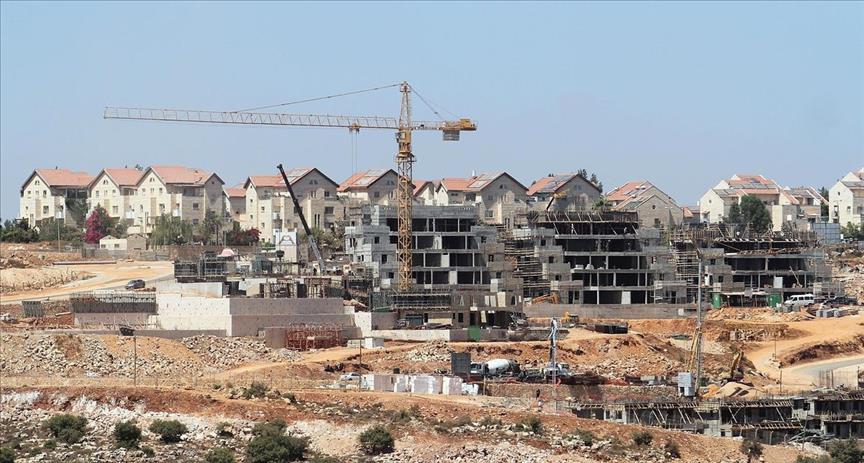 Palestinians losing land to expansionist Israeli settlements