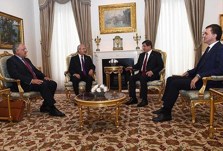Turkey: AK Party, CHP leaders meet in coalition talks