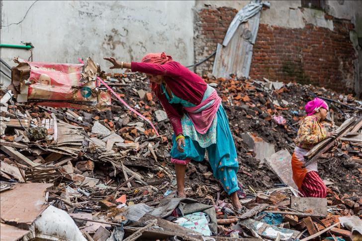 Nepal Dalits discriminated against for quake relief