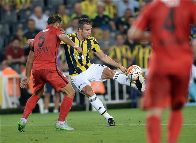 Football: Turkish top flight kicks off