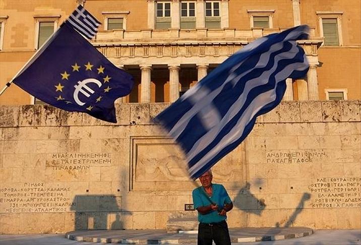Greece prepares disbursement of first bailout payment