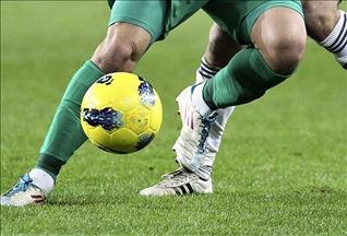 Football: Le ballon rond reprend ses droits en Europe