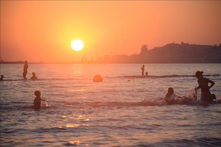 Qyteti i Durrësit, aty ku vizitorët e huaj dhe vendas nuk shijojnë vetëm detin