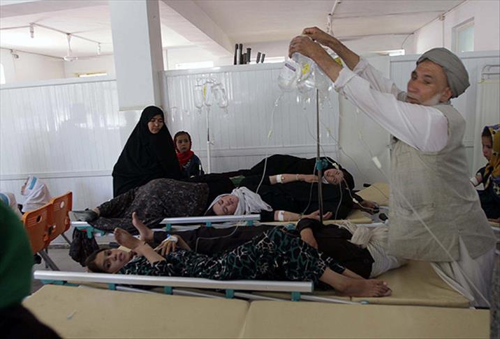 Afganistan'da kız okuluna zehirli gaz sıkıldı