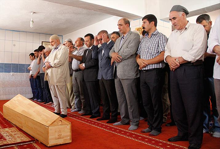 Teröristlerin öldürdüğü doktorun cenazesi defnedildi