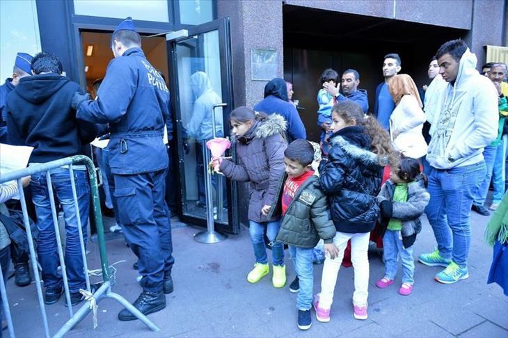 Беженцам приходится пережить нелегкие дни в поисках убежища в Бельгии