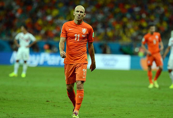 Arjen Robben 4 hafta yok