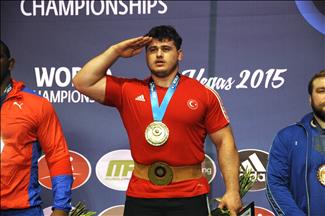 Turkish wrestlers crowned world champions