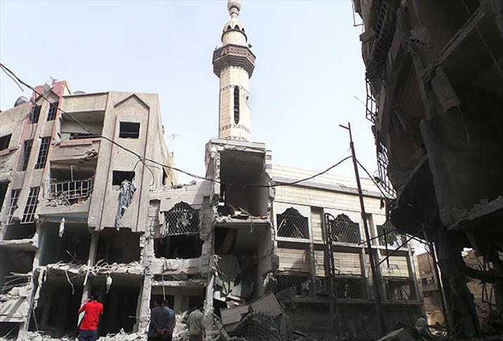 Esed güçleri camiye saldırdı