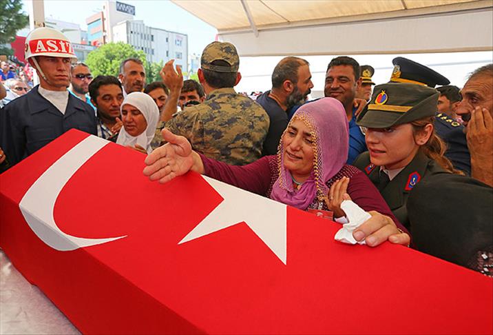 Şehit Çakır Kürtçe ağıtlarla son yolculuğuna uğurlandı